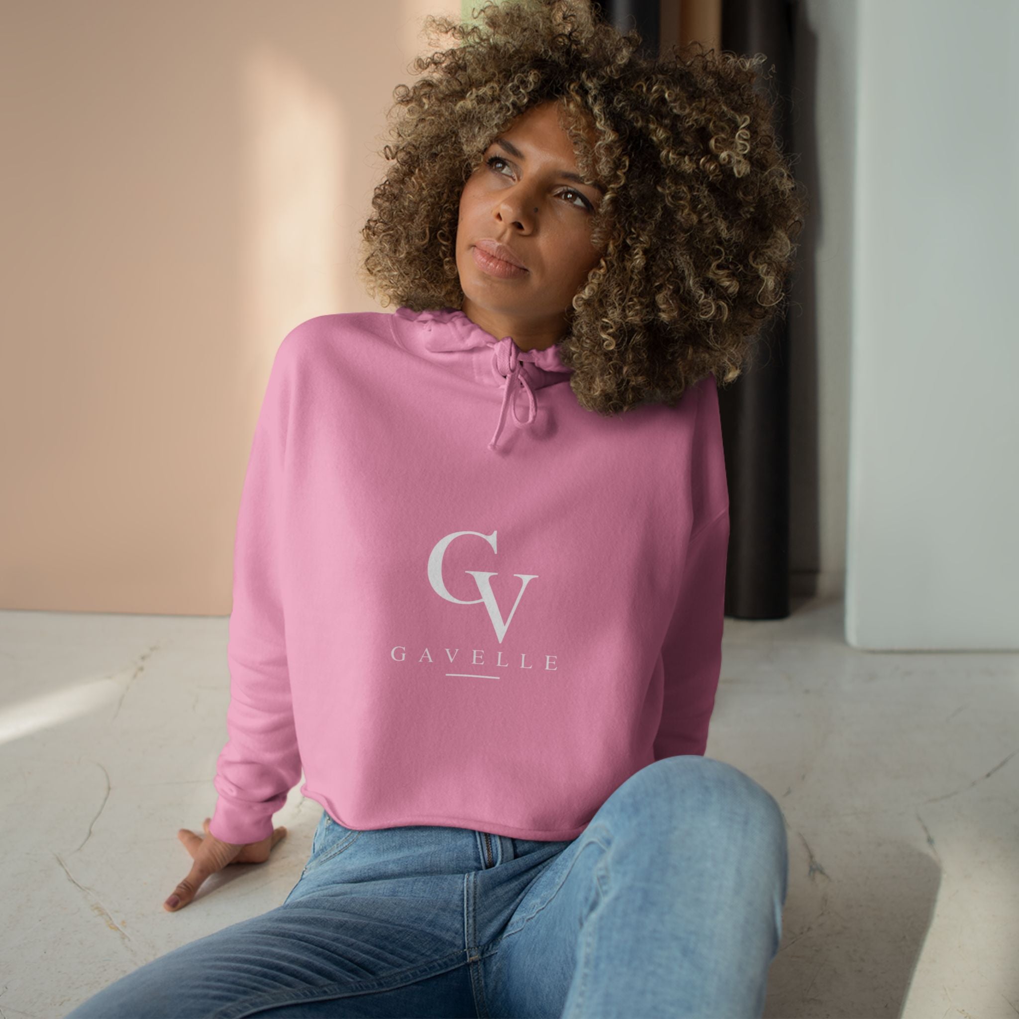 Cropped White Hoodie – Minimal CV Logo Crop Hoodie